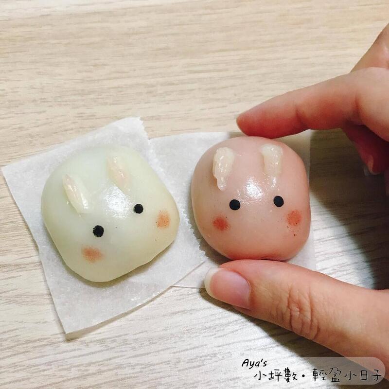 手作兔子造型月餅