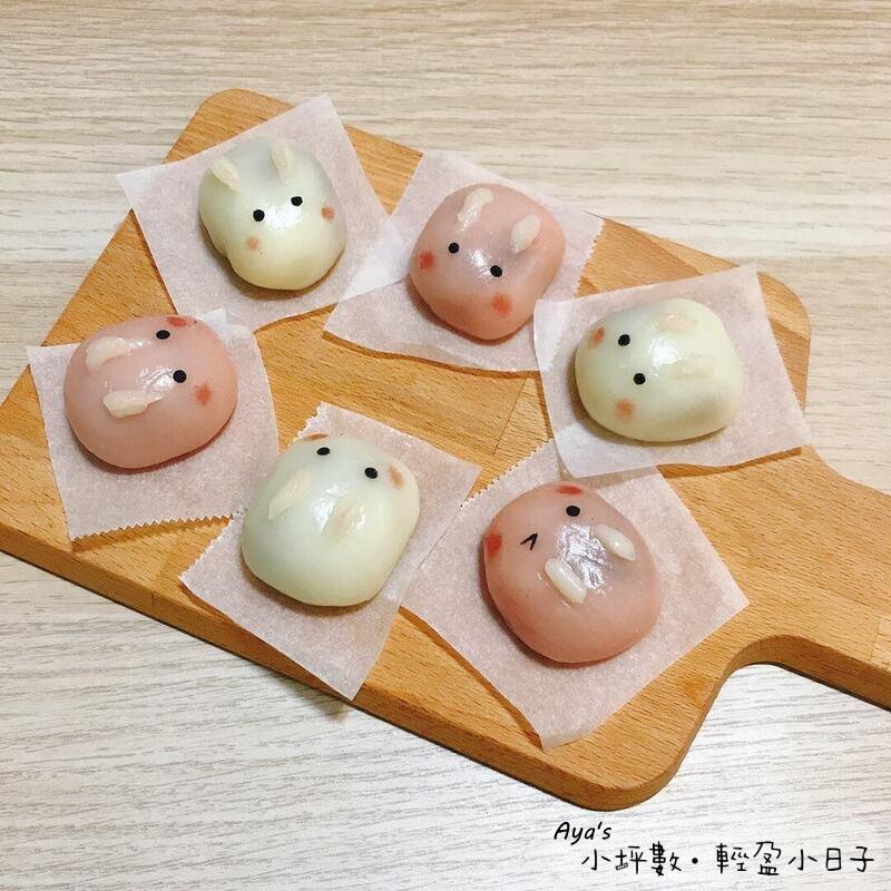 手作兔子造型月餅